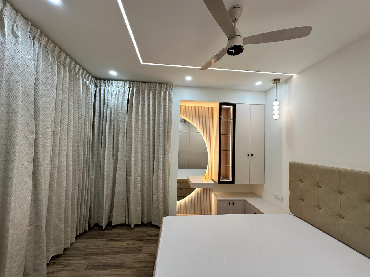 Dr. Shilpa & Dr. Mahesh Residence image 3